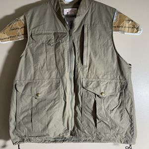 Vintage CC Filson 20 Travel Vest Style # 556 Size Large Pockets USA Cotton